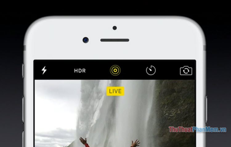 Cách đặt hình nền động, live trên iOS