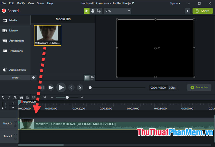 Click chuột trái và giữ video ở mục Media Bin và kéo, thả xuống mục Track 2