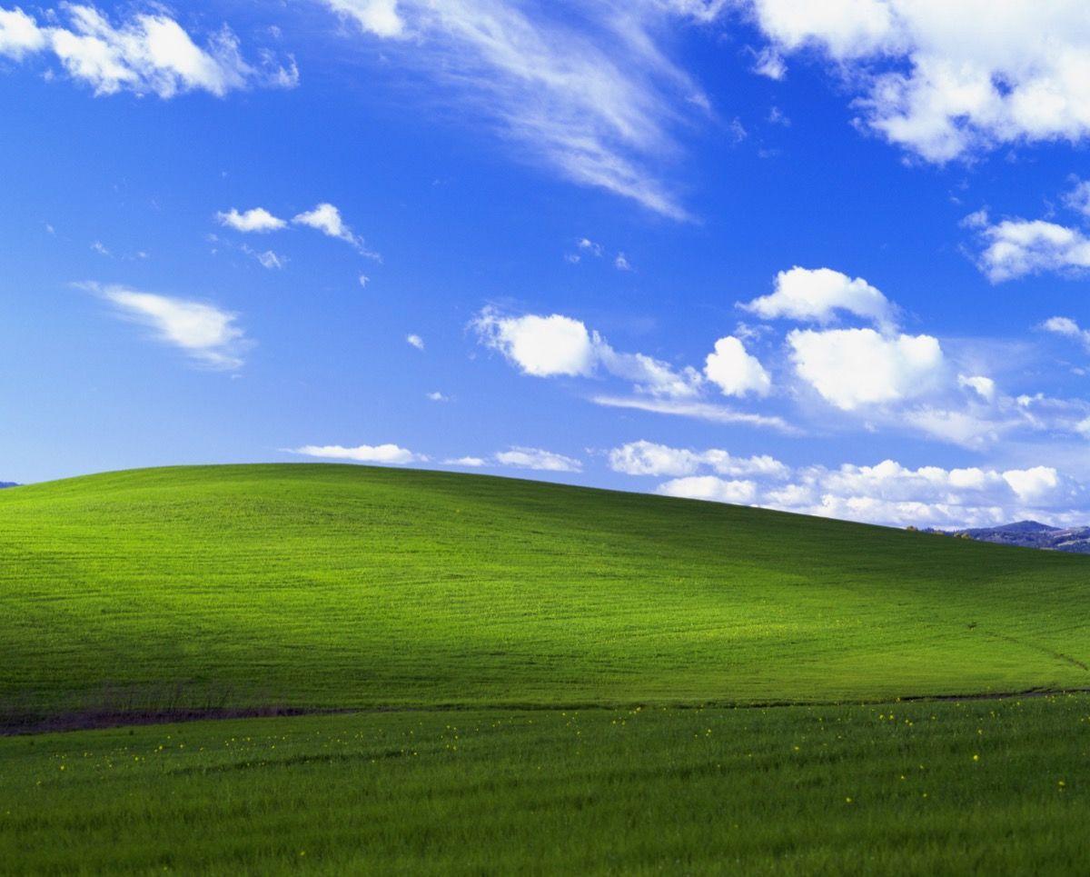 Hình ảnh background màn hình Windows huyền thoại