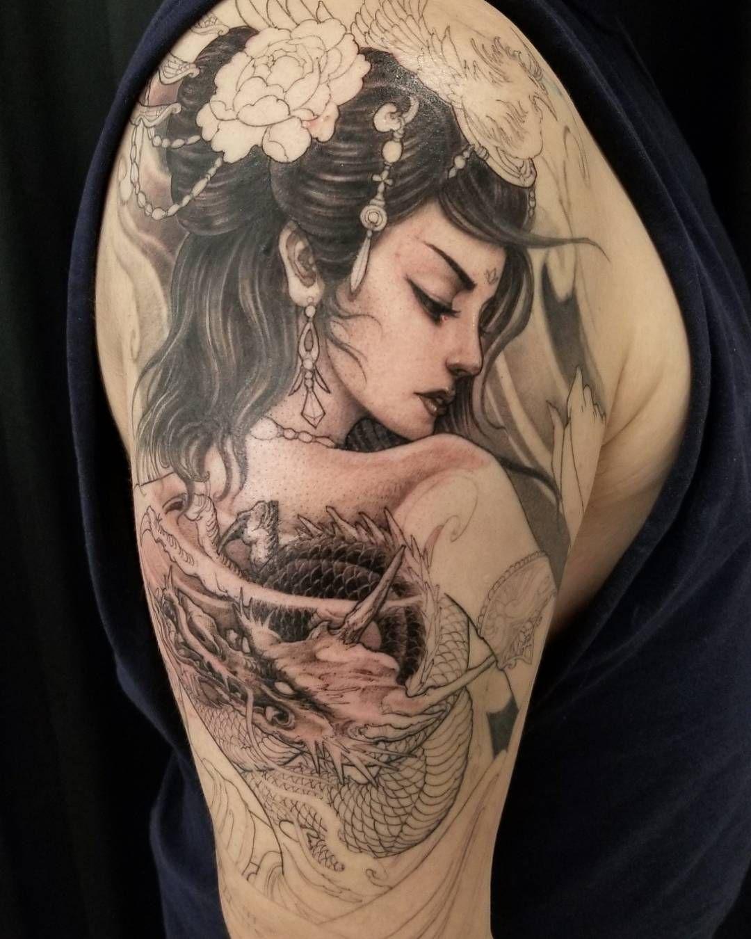 Hình xăm Geisha ở bắp tay nữ đẹp nhất