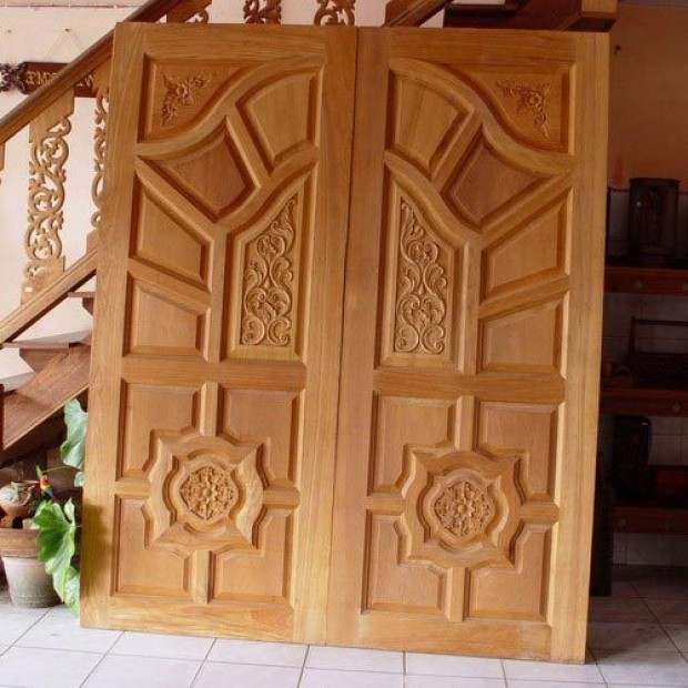 Mẫu cửa chính bằng gỗ đẹp