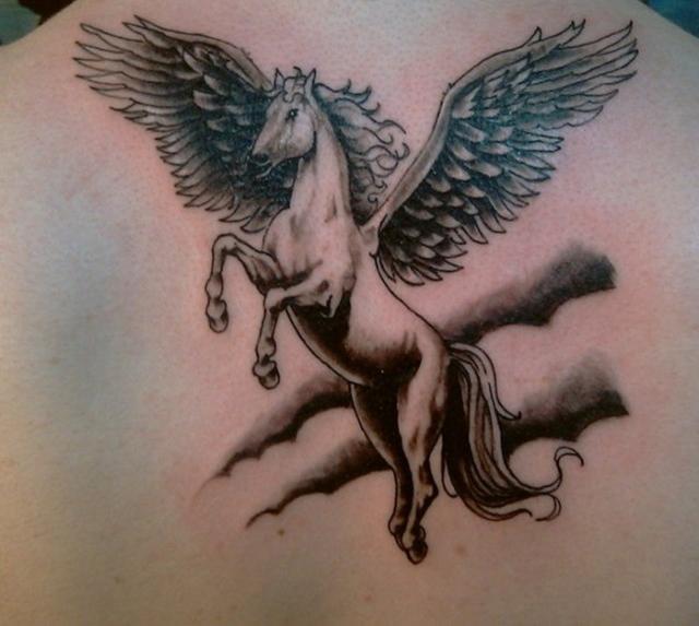 Mẫu tattoo con ngựa 