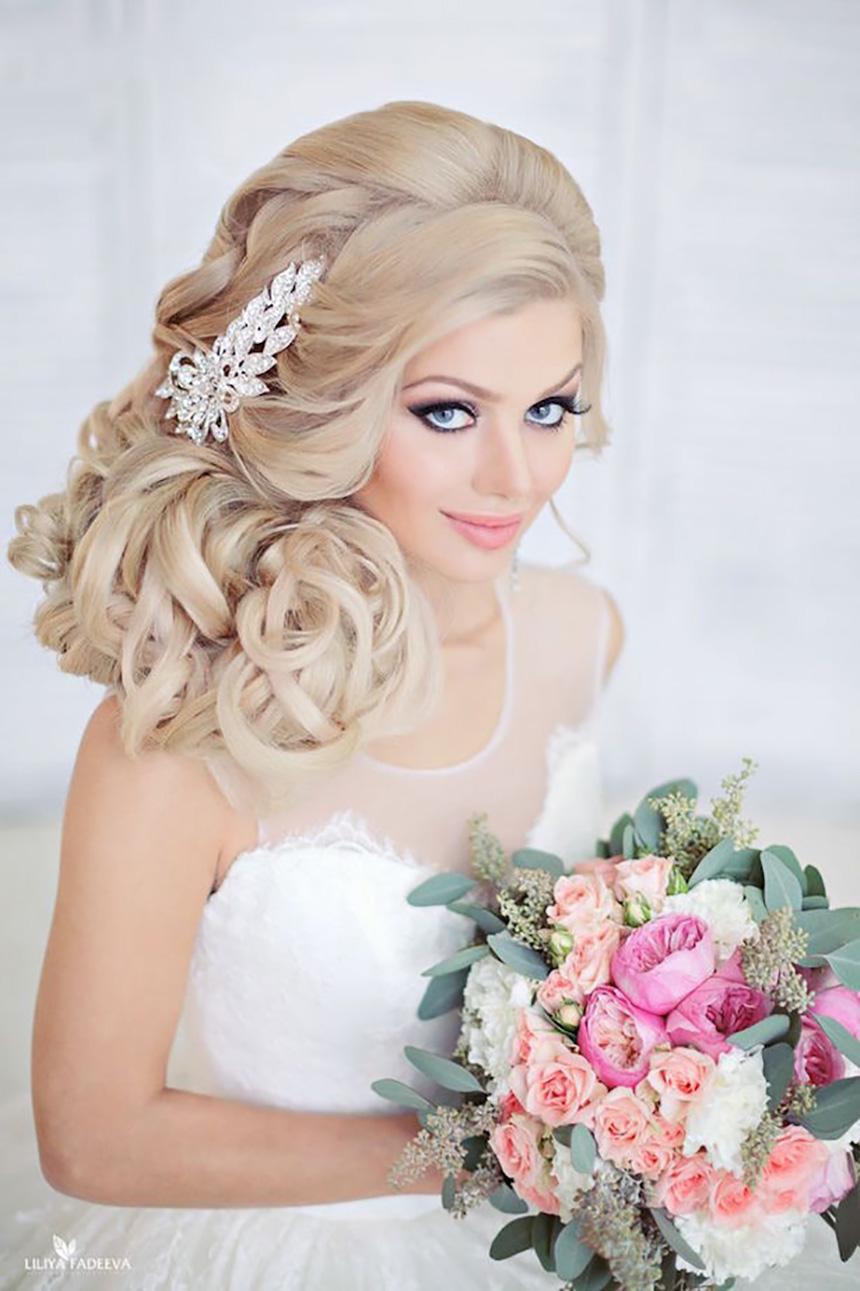 Những kiểu tóc cô dâu đẹp lộng lẫy trong ngày cưới