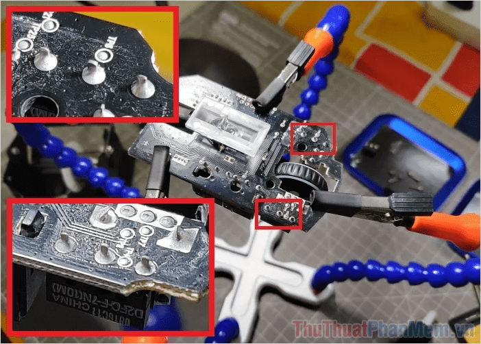 Tháo phần bo mạch bên trong chuột và xác định vị trí của Switch cần thay thế