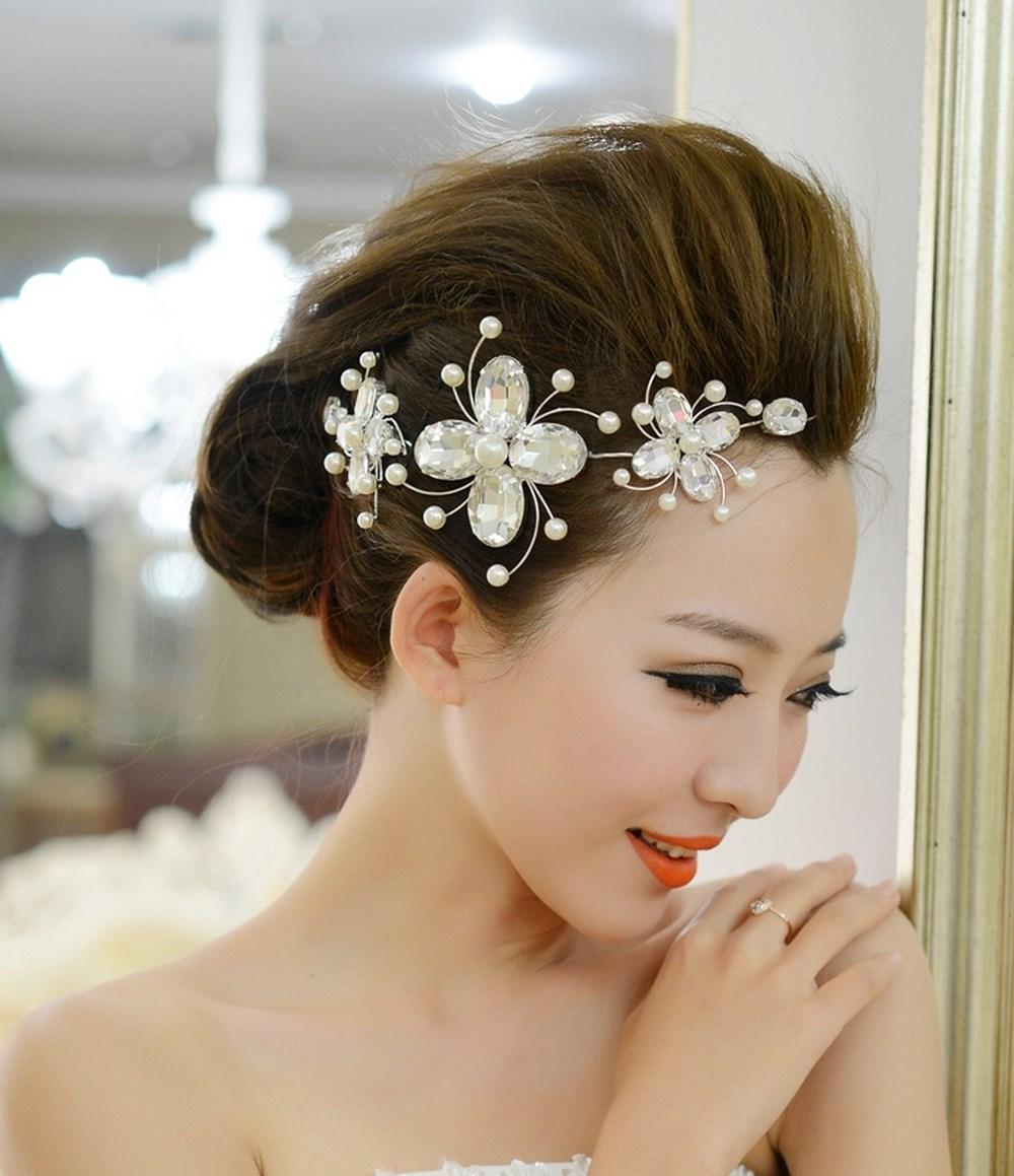 30+ kiểu tóc cô dâu uốn đẹp lỗng lẫy trong ngày cưới