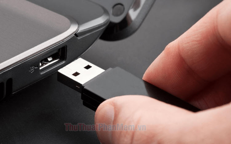 6 cách ngắt USB an toàn trên Windows bạn cần biết