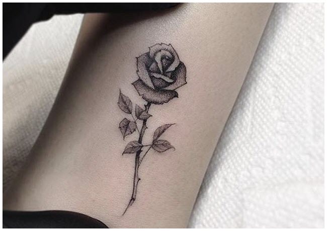 Hình xăm bông hoa hồng nhỏ đẹp