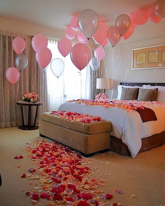 Mẫu trang trí phòng cưới bằng bóng bay và hoa cực đẹp