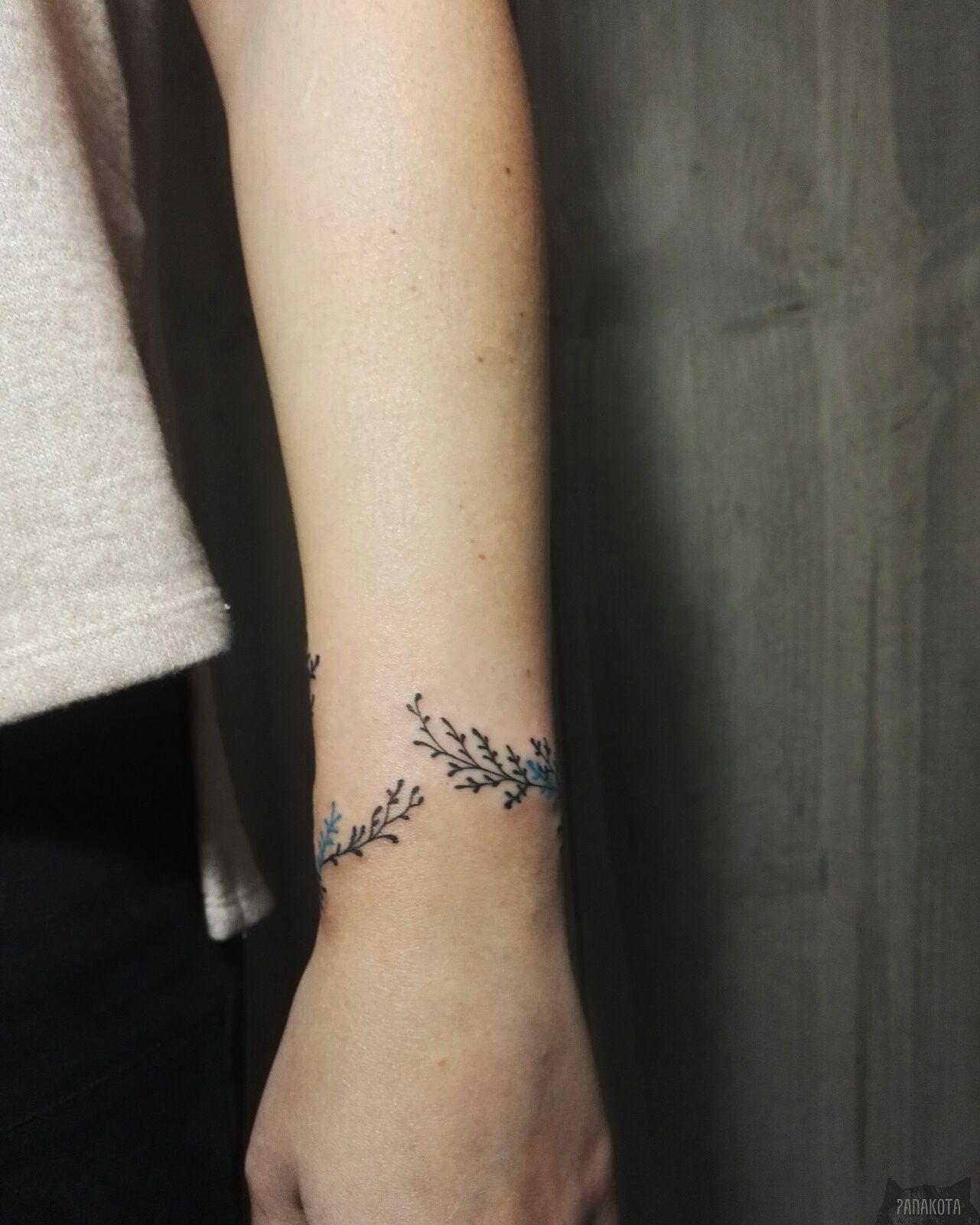 Tattoo vòng tay cành cây khô đẹp