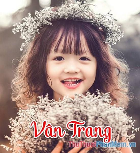 Vân Trang: Cô gái xinh đẹp, dáng dấp dịu dàng như mây