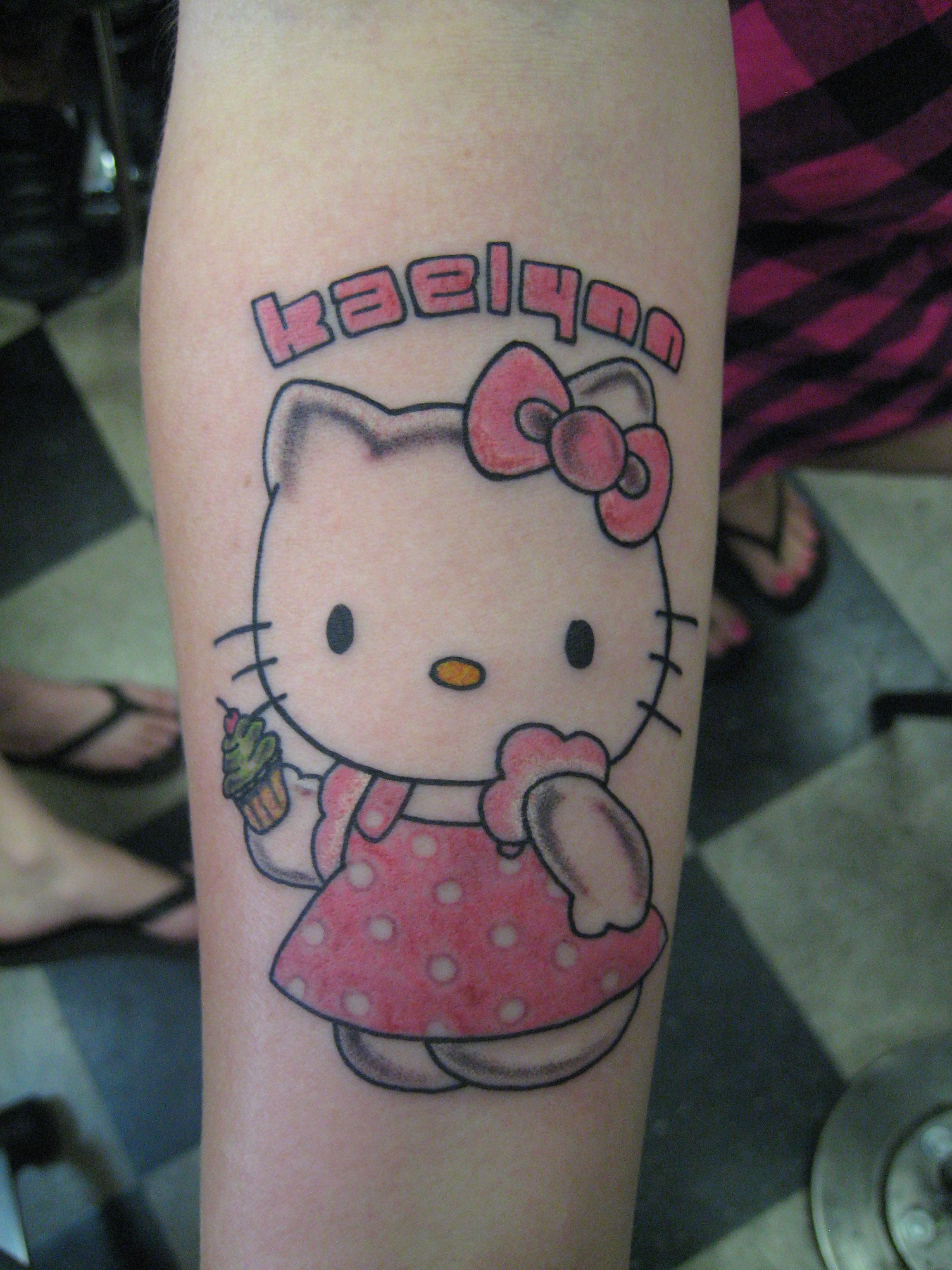 Xăm hình Hello Kitty đẹp và đáng yêu nhất