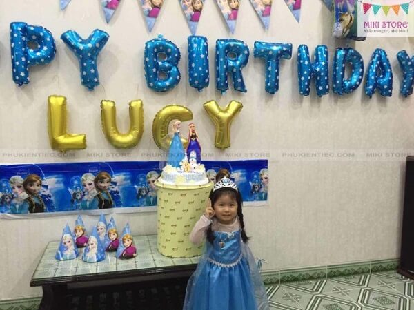 Trang trí sinh nhật tại nhà cho con gái chủ đề Elsa